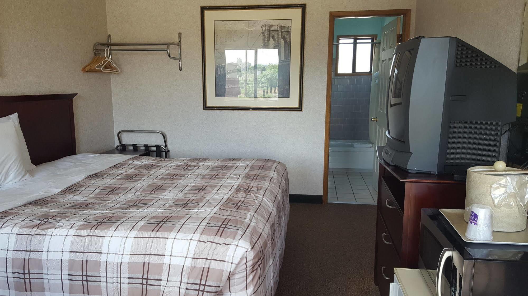 Richland Inn And Suites Exteriör bild